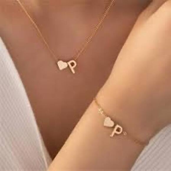 NWT personalized letter initial gold necklace and bracelet set LETTER P - Picture 1 of 3